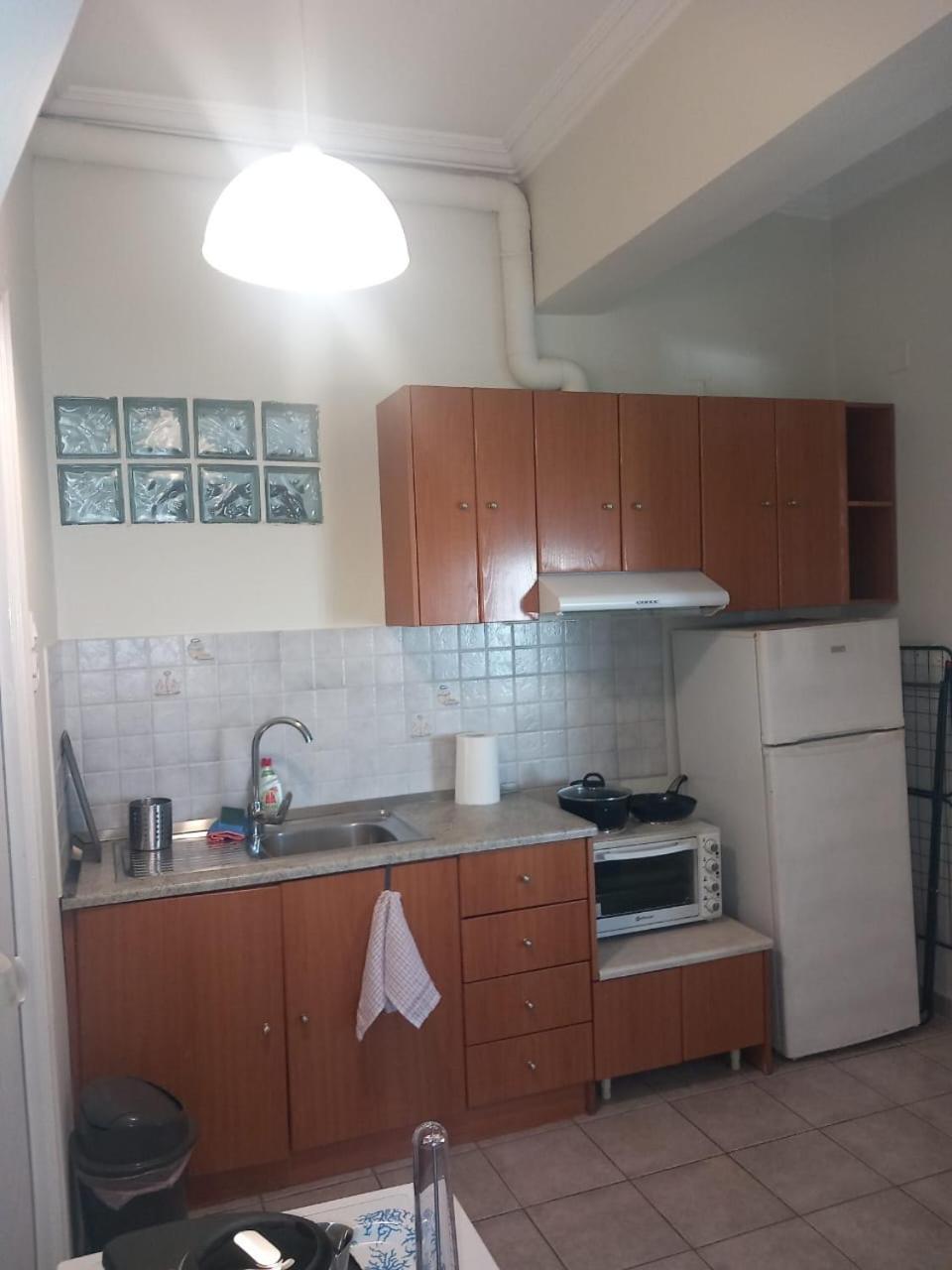 Central Apartments Eretria Esterno foto
